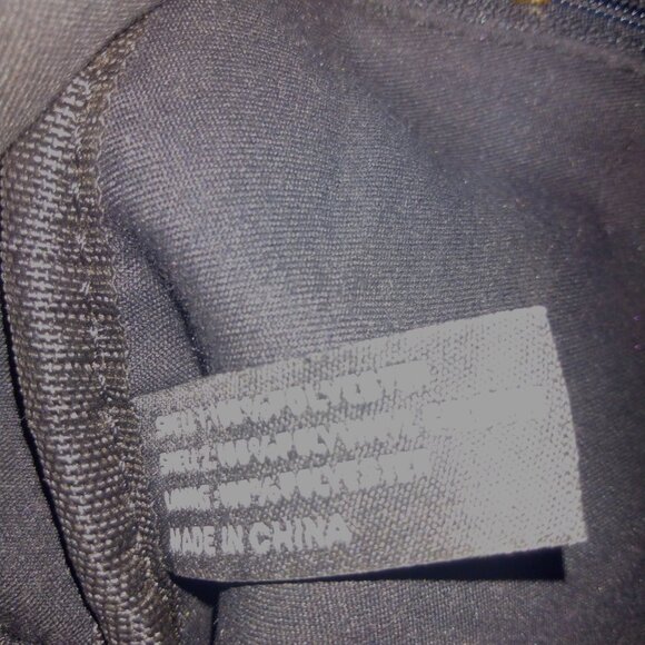 Like Dreams Fabric Weaved Black Tassel Back Pack pre-owned - Picture 6 of 6